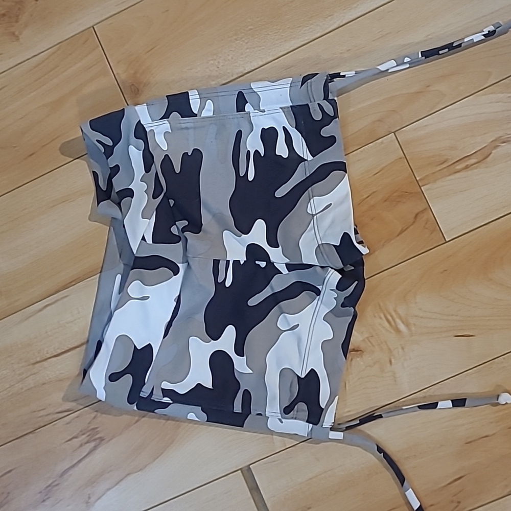 Celestial Bodiez size small shorts